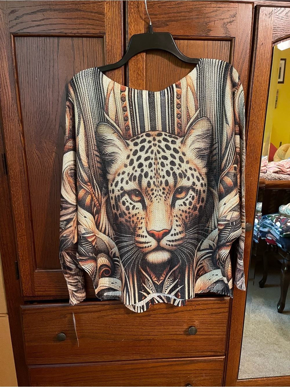 Moda Leopard Face Long Sleeve Top in Tan, Black & Cream